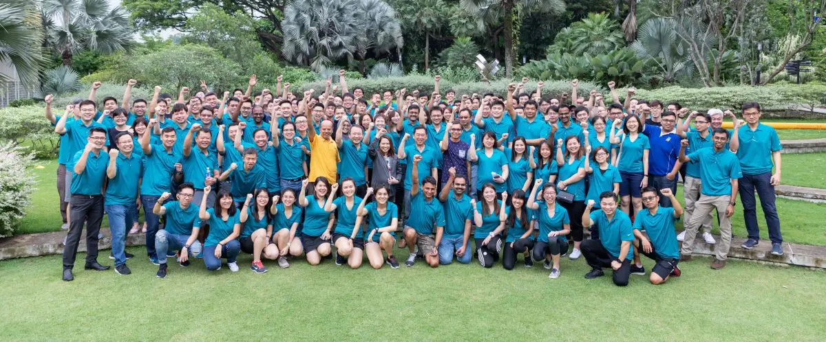 Outdoor Team Building Banner Photo